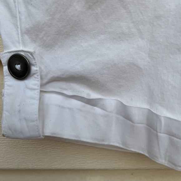 Dressbarn White Cropped capris/shorts, Drawstring, zipper,Hook&eye closure, 24, - Picture 6 of 15